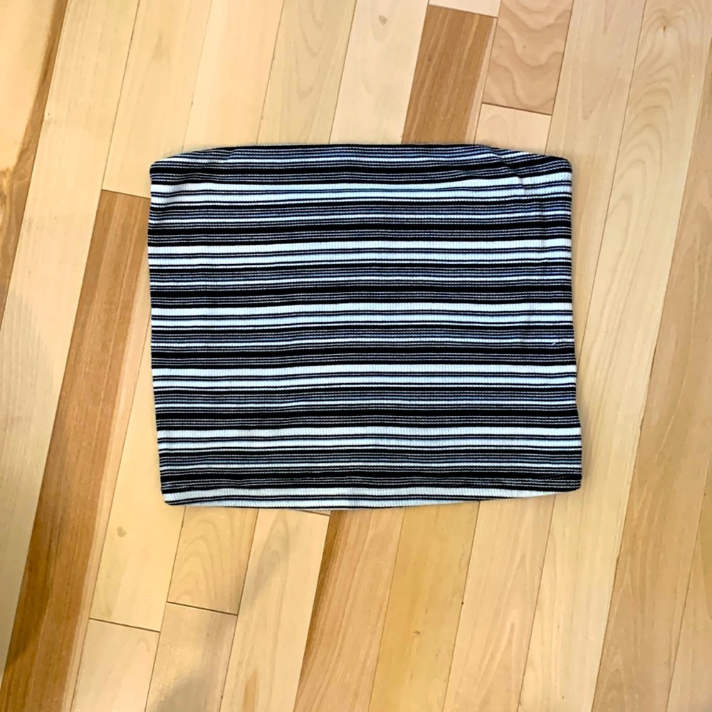 Cropped tube top